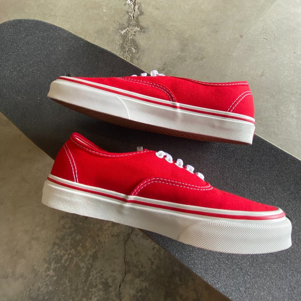 Vans Heritage Low-top Red Mens US Sz.7.5 / Womens Sz.9 - Picture 5 of 9